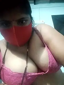 Webcam Model (Cute-Mannu)  is live.Free join now!