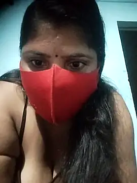 Webcam Model (Cute-Mannu)  is live.Free join now!