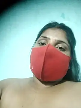 Webcam Model (Cute-Mannu)  is live.Free join now!