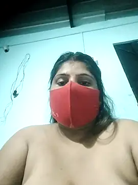 Webcam Model (Cute-Mannu)  is live.Free join now!