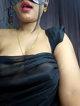 Webcam Model (queenarchana)  is live.Free join now!