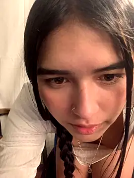 Webcam Model (Tiffany_ph)  is live.Free join now!