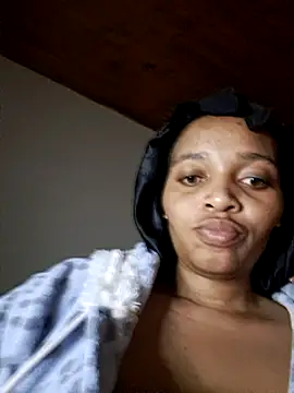 Webcam Model(thicktash) is live