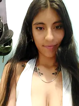 Webcam Model (Sweett_Sarita)  is live.Free join now!