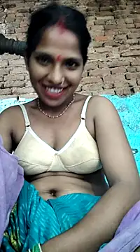 Webcam Model (Cut_rajni)  is live.Free join now!