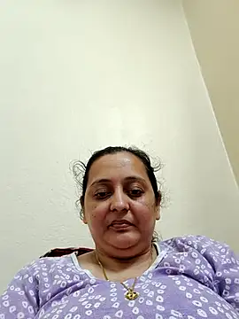 Webcam Model (Sajida450)  is live.Free join now!