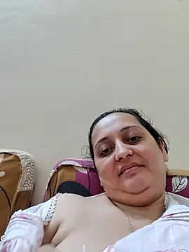 Webcam Model (Sajida450)  is live.Free join now!