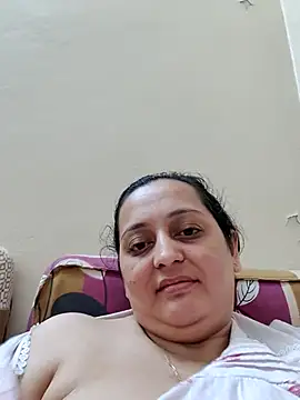 Webcam Model (Sajida450)  is live.Free join now!