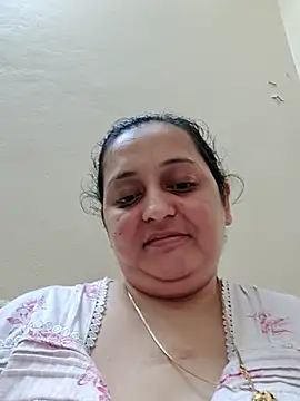 Webcam Model (Sajida450)  is live.Free join now!