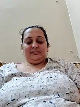 Webcam Model (Sajida450)  is live.Free join now!