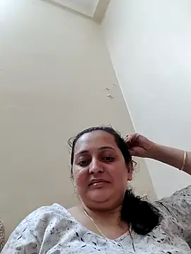 Webcam Model (Sajida450)  is live.Free join now!