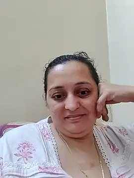 Webcam Model (Sajida450)  is live.Free join now!