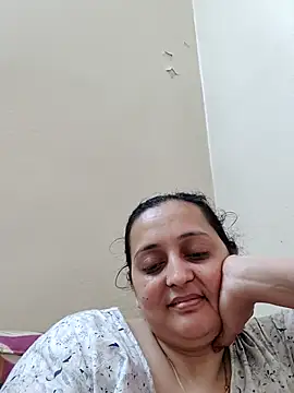 Webcam Model (Sajida450)  is live.Free join now!