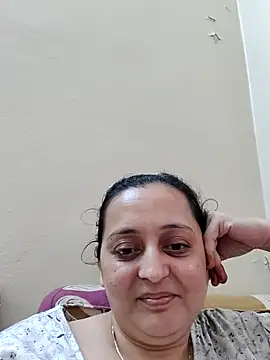 Webcam Model (Sajida450)  is live.Free join now!