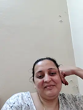 Webcam Model (Sajida450)  is live.Free join now!