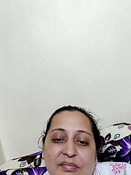 Webcam Model (Sajida450)  is live.Free join now!