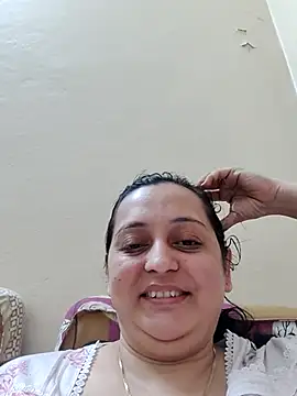 Webcam Model (Sajida450)  is live.Free join now!