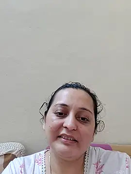 Webcam Model (Sajida450)  is live.Free join now!