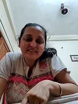 Webcam Model (Sajida450)  is live.Free join now!