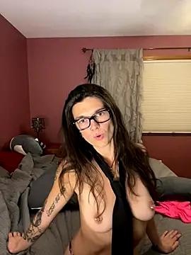 Webcam Model (DylynXoX)  is live.Free join now!