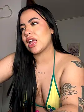 Webcam Model (ThicknTattedMaddisonn)  is live.Free join now!