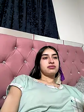 Webcam Model (Im_alejandraa)  is live.Free join now!