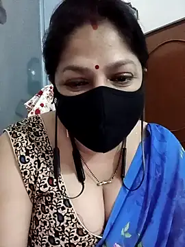 Webcam Model (O-Priya)  is live.Free join now!