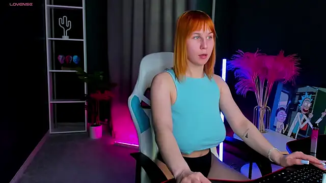 Angela_Roy private