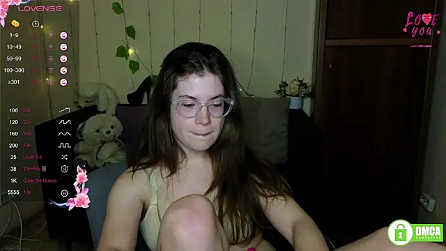 Alicia_redfollow private