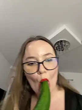 IsPlayfulMia private
