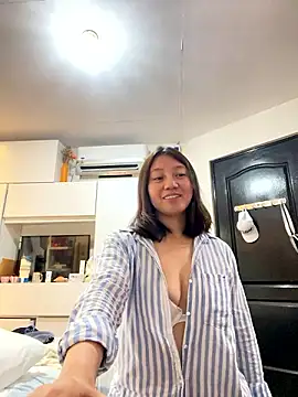 Webcam Model (asianmystery203)  is live.Free join now!