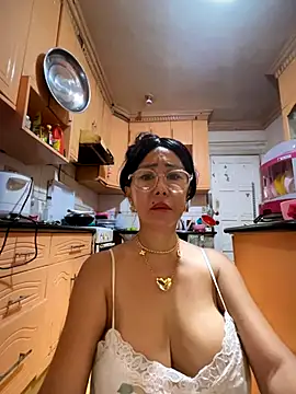 Webcam Model(sweetieme) is live