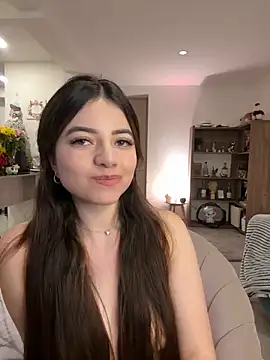 Webcam Model(missani) is live