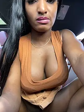 Webcam Model(NicoleCocksXXX) is live