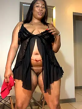 Webcam Model (CurvyDesire1)  is live.Free join now!