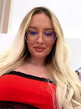 Webcam Model(mollyxxx) is live