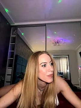 Webcam Model(RockQueen_A) is live