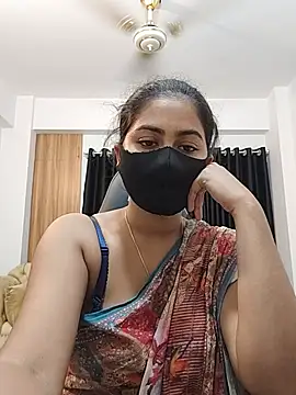 Webcam Model (MiaKhalifa--)  is live.Free join now!