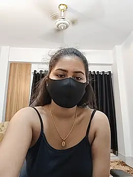 Webcam Model (MiaKhalifa--)  is live.Free join now!