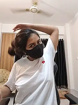 Webcam Model (MiaKhalifa--)  is live.Free join now!