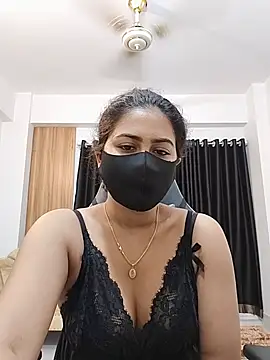 Webcam Model (MiaKhalifa--)  is live.Free join now!