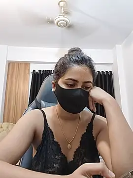 Webcam Model (MiaKhalifa--)  is live.Free join now!