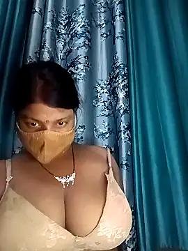 Webcam Model(neha-bhabhi) is live