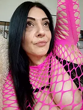 Webcam Model (AryaSummersReal)  is live.Free join now!