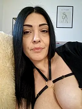 Webcam Model(AryaSummersReal) is live