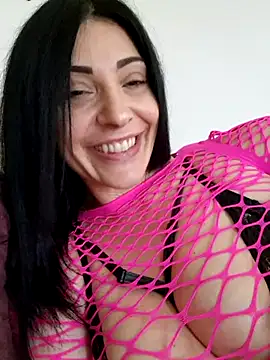 Webcam Model (AryaSummersReal)  is live.Free join now!