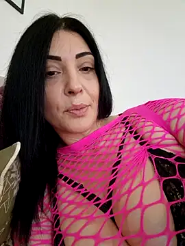 Webcam Model (AryaSummersReal)  is live.Free join now!