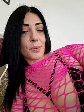 Webcam Model(AryaSummersReal) is live