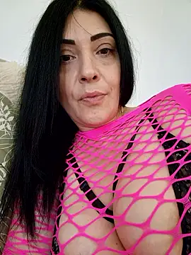 Webcam Model (AryaSummersReal)  is live.Free join now!