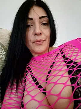 Webcam Model (AryaSummersReal)  is live.Free join now!